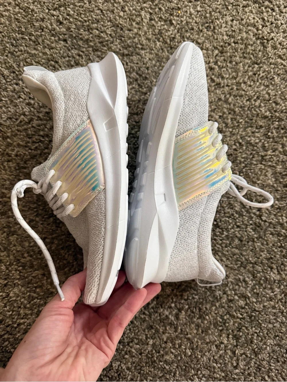 Girls Youth Brand New White Knit Lace-Up Sneakers with Iridescent Accent— size 6
